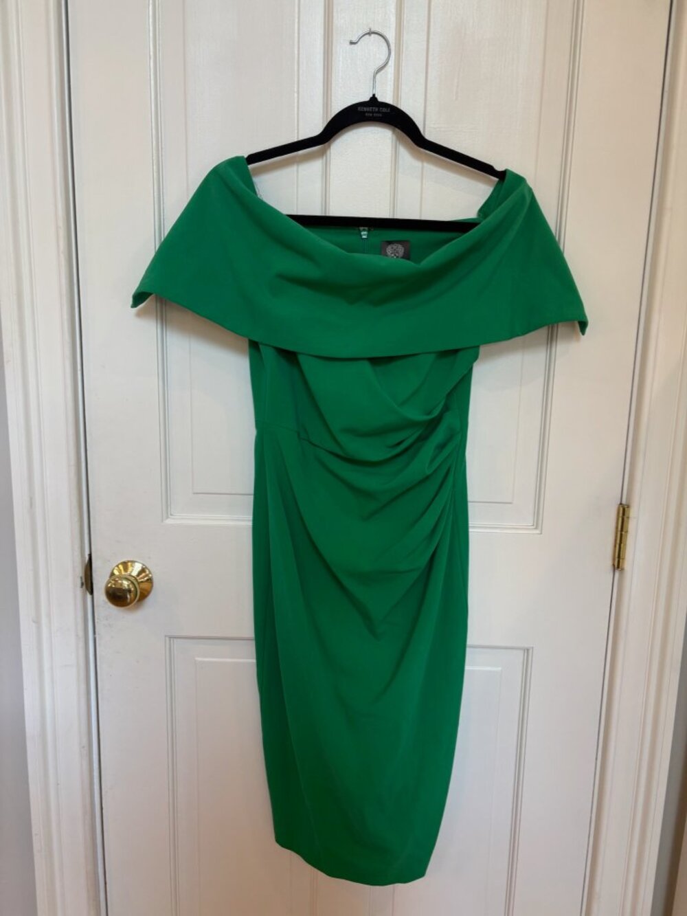Vince Camuto Off-The-Shoulder Ruched Bodycon / Sheath Dress